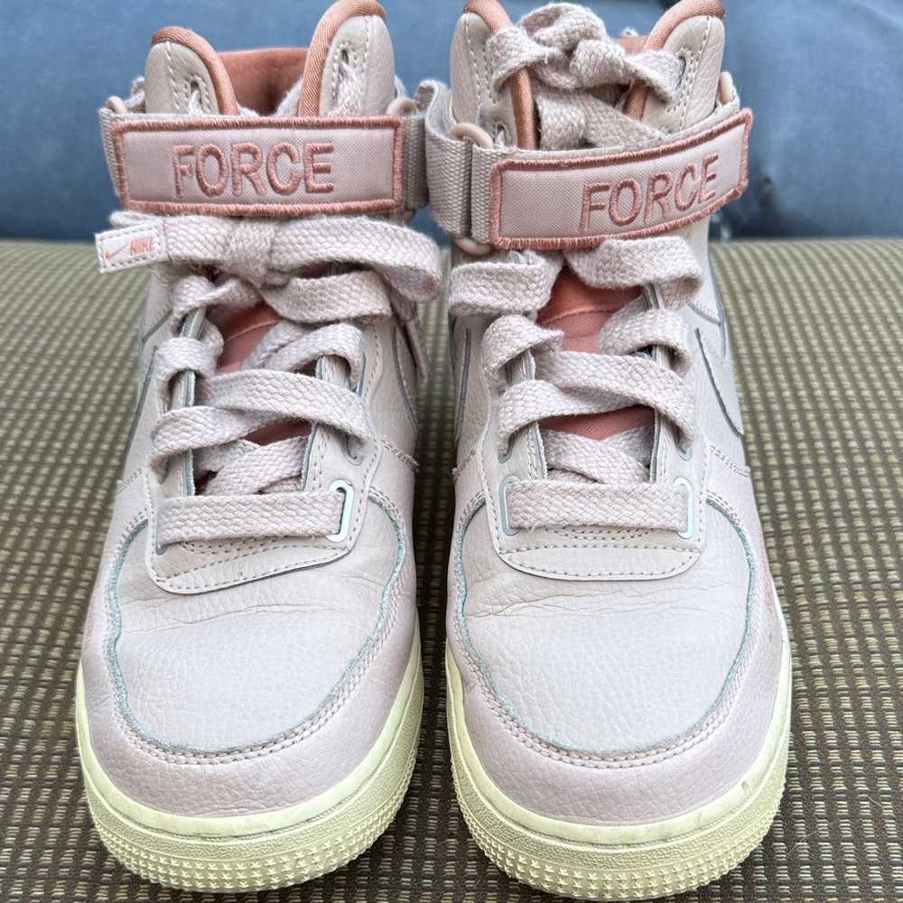 Air Force 1 particle beige